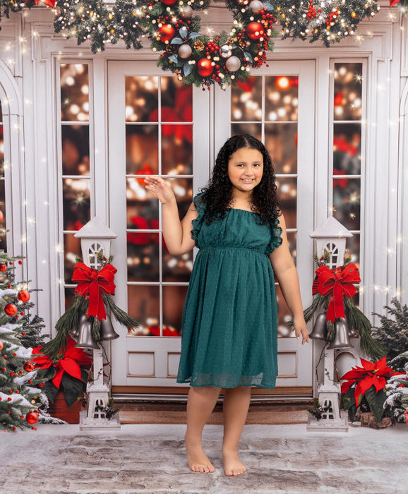 Yuletide Courtyard (JA)