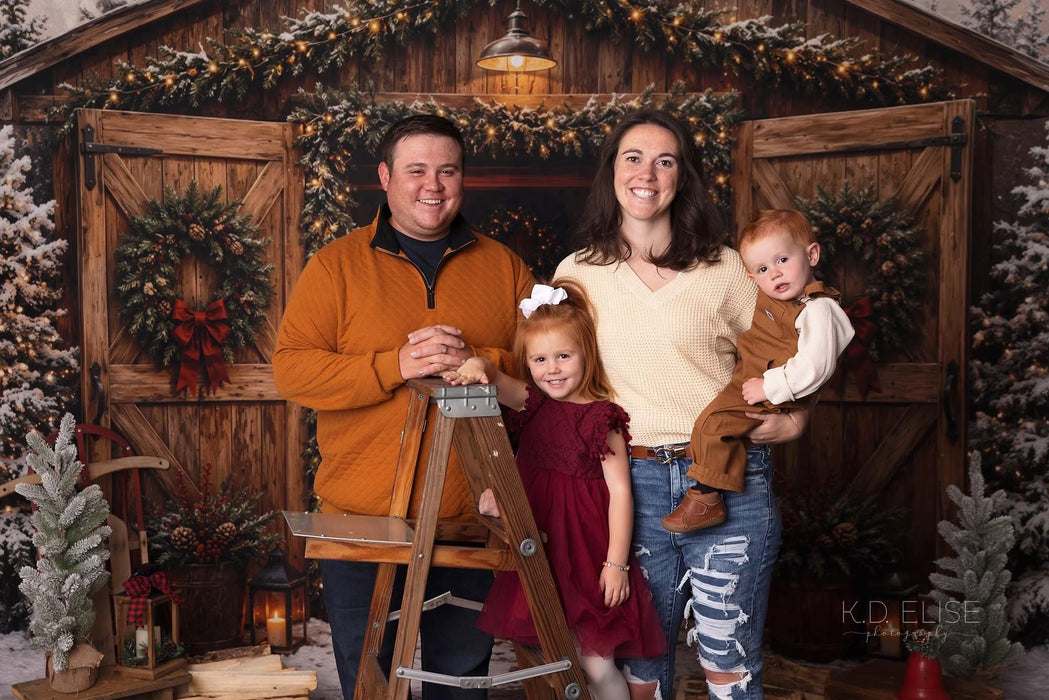 The Christmas Woodshed (MI)