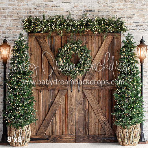 Snowy Fir Barn Door (Green)