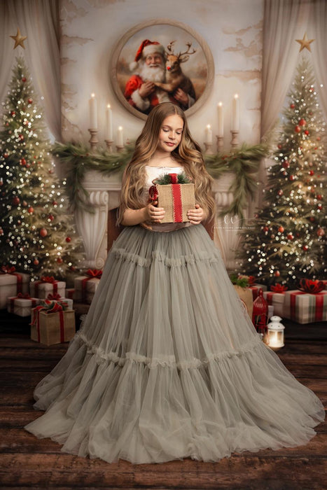 A Very Merry Christmas Mantel (MD)