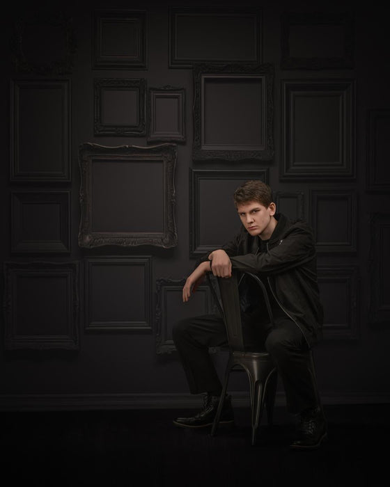 Black Frame Wall (WM)