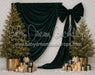 An Elegant Draped Christmas (MD)
