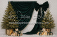 An Elegant Draped Christmas (MD)
