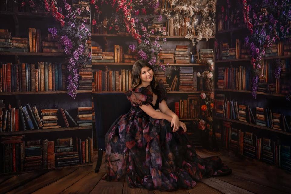 Autumn Books and Blooms Sweep (HM)