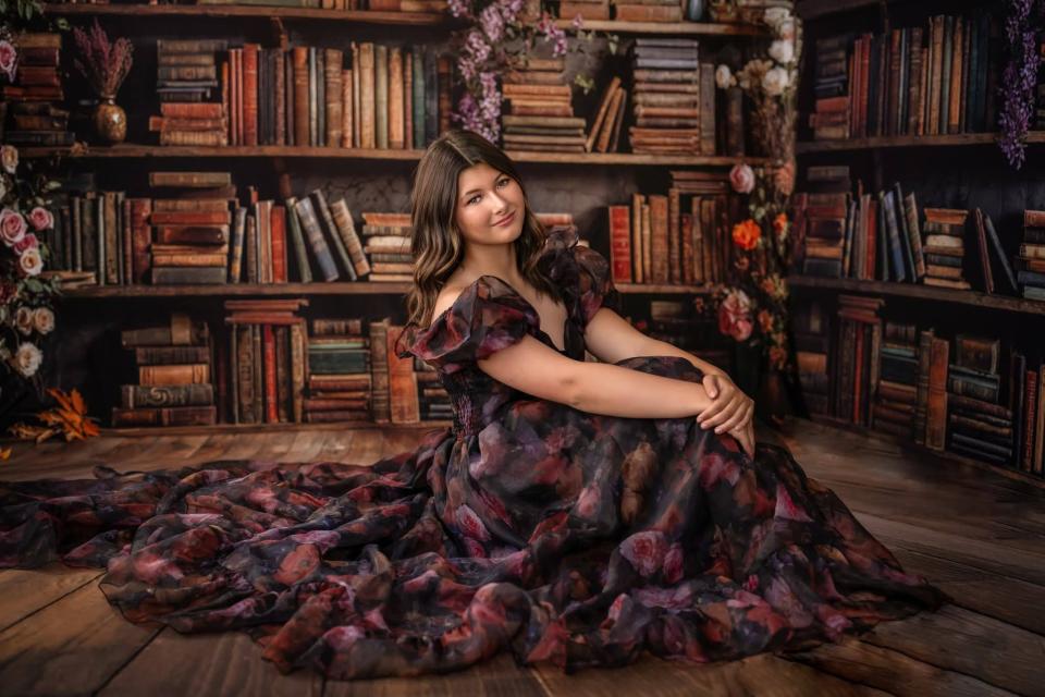 Autumn Books and Blooms Sweep (HM)