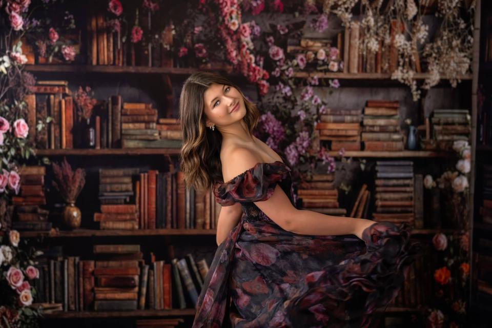 Autumn Books and Blooms Sweep (HM)