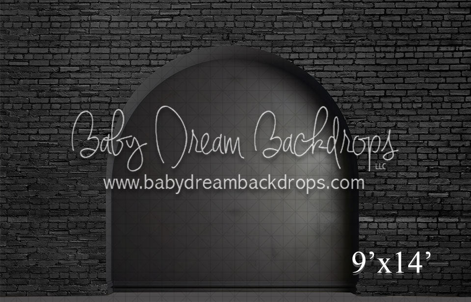 Black Metal Brick Arch (VR)