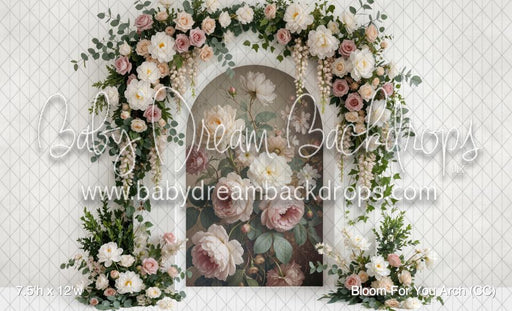 Bloom For You Arch (CC)