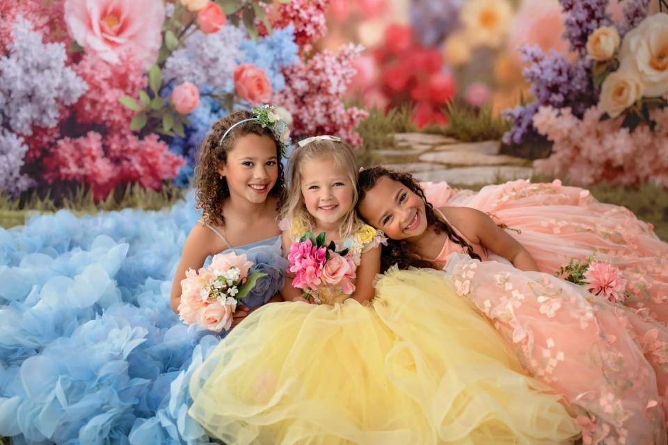 Bloomscape Arched Flora (CC)