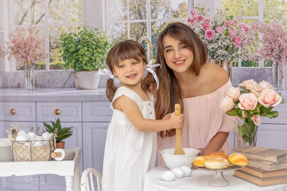 Bright Spring Kitchen (WM)