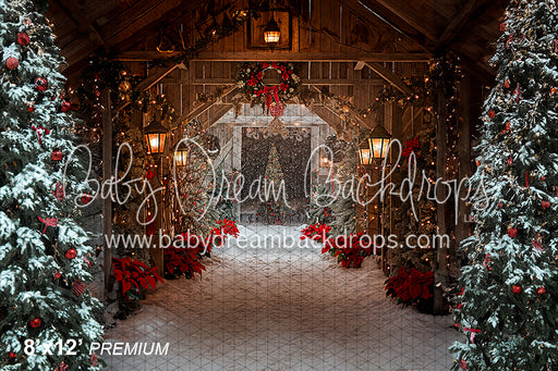 Christmas Town Santa's Barn (YM)