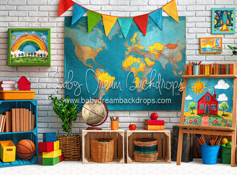 Classroom Full of Color (JA)