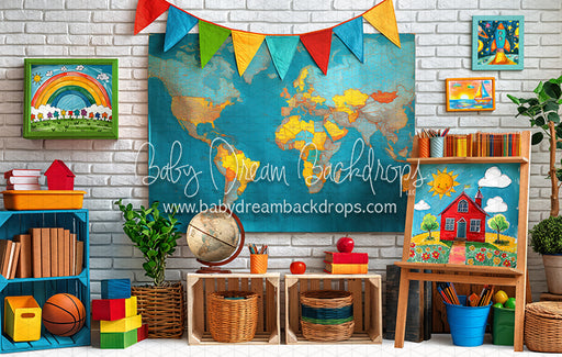 Classroom Full of Color (JA)