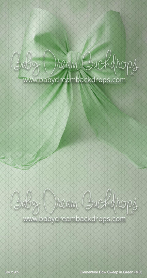 Clementine Bow Sweep in Green (MD)