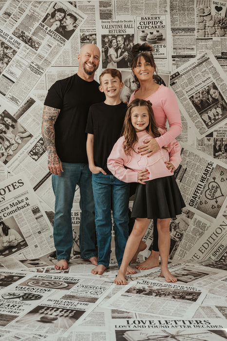 Love Makes Headlines Papers Sweeps (CC)