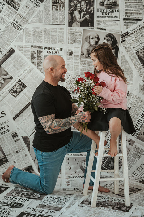 Love Makes Headlines Papers Sweeps (CC)