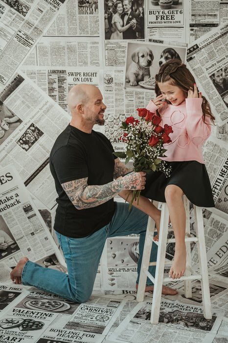 Love Makes Headlines Papers Sweeps (CC)