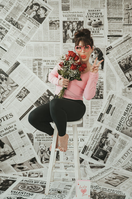 Love Makes Headlines Papers Sweeps (CC)