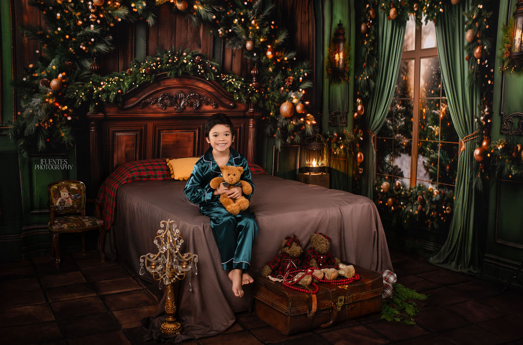 Fabric Room Green Dream Pine Window + Green Dream Pine Queen Headboard + Archer Tiles