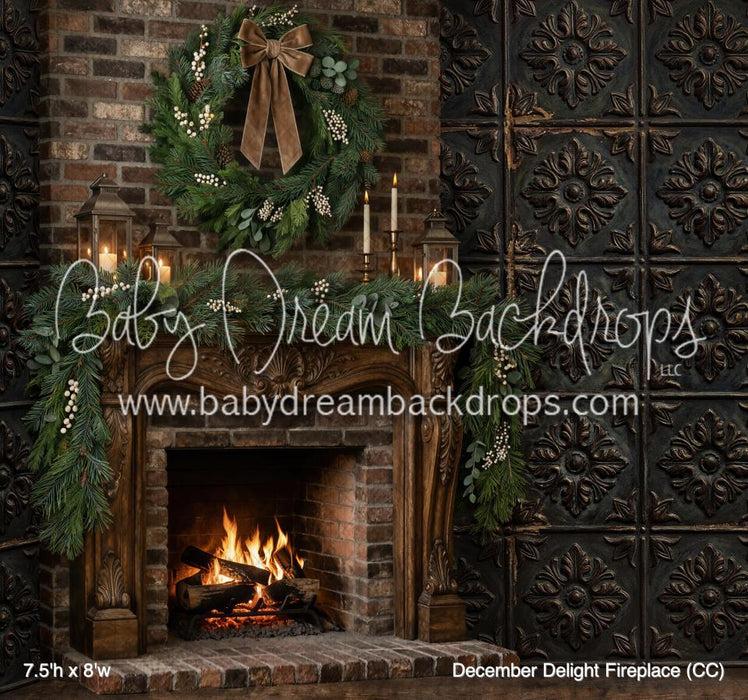 December Delight Fireplace (CC)