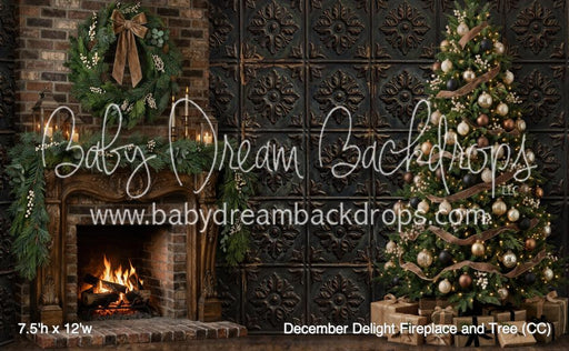 December Delight Fireplace and Tree (CC)