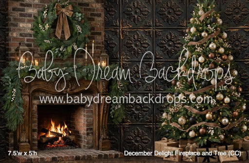 December Delight Fireplace and Tree (CC)