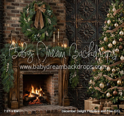 December Delight Fireplace and Tree (CC)