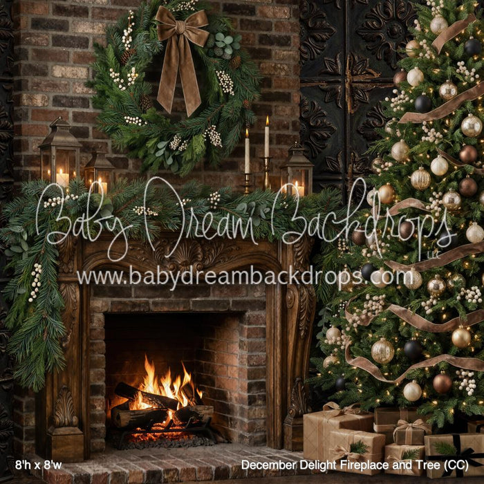 December Delight Fireplace and Tree (CC)