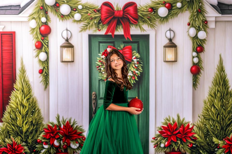 Decorated for Christmas (VR)