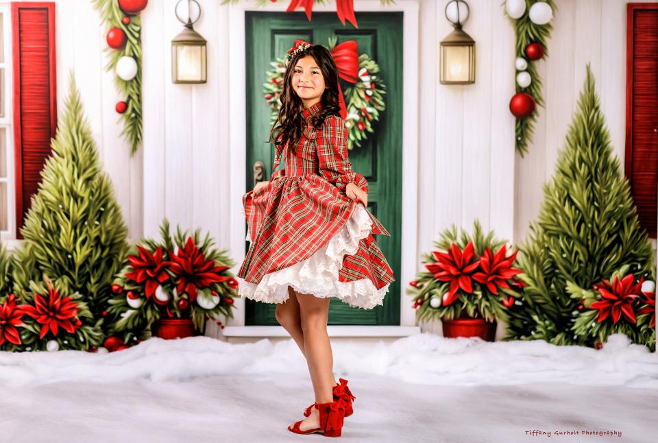 Decorated for Christmas (VR)