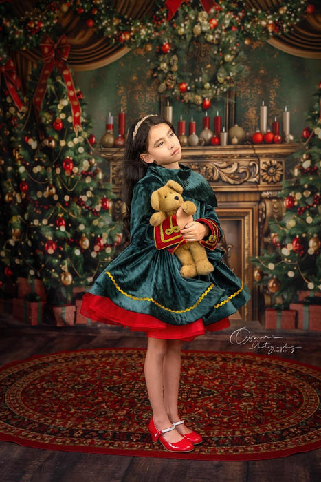 Elegant Holiday Living Room (JA)