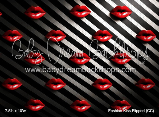 Fashion Kiss Flipped (CC)