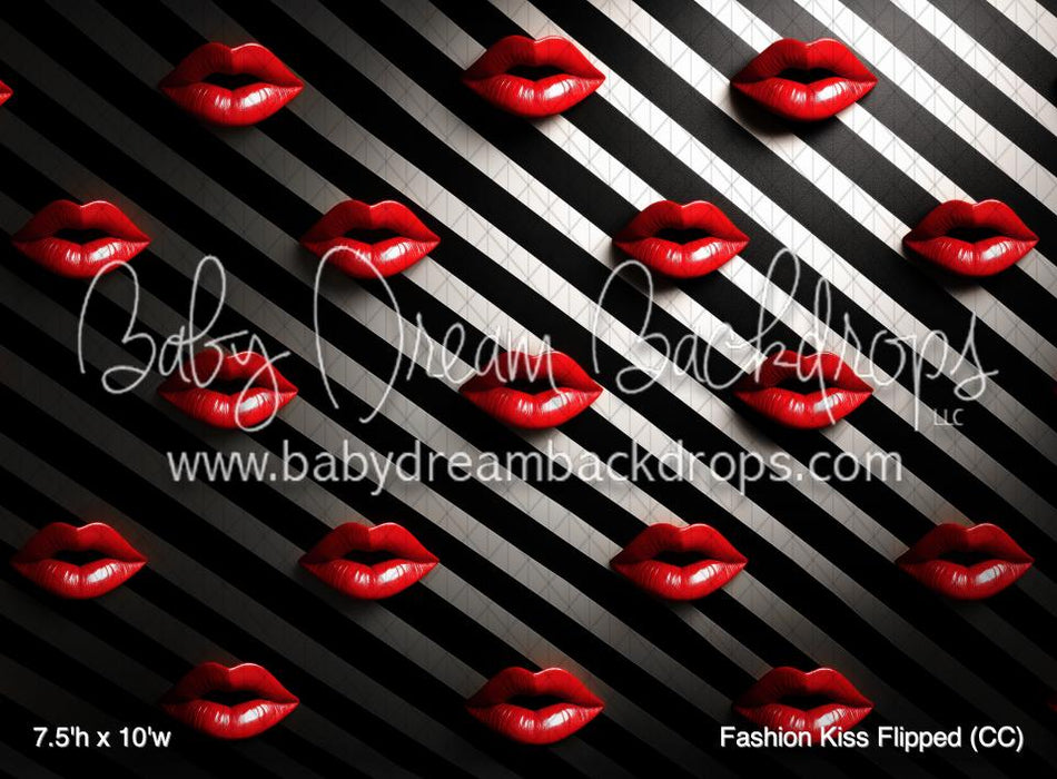 Fashion Kiss Flipped (CC)