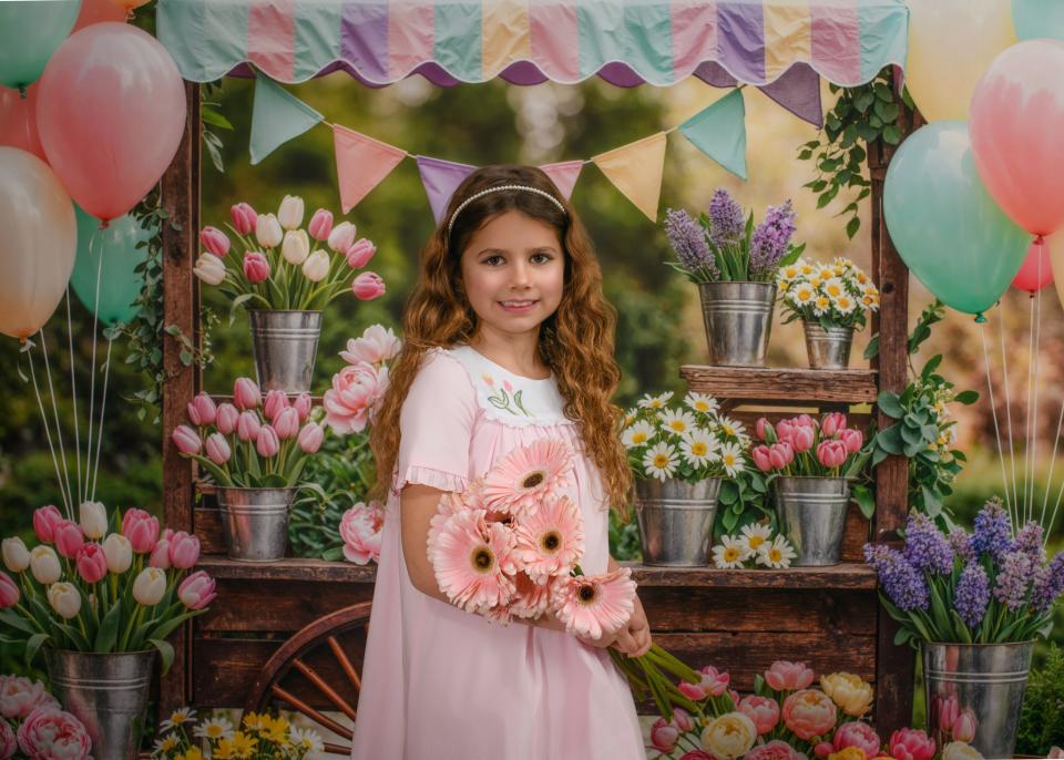 RTS FBK 8x10 Dream FleeceGarden Park Flower Cart (WM) (Whitney)