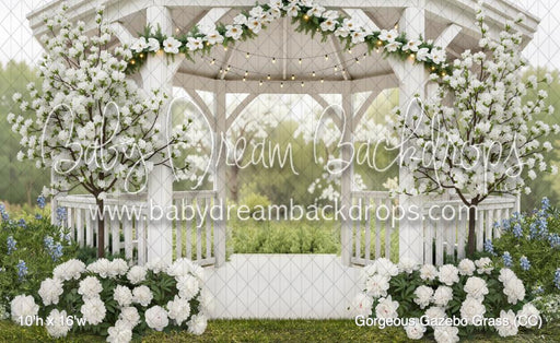 Gorgeous Gazebo Grass (CC)