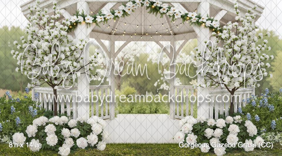 Gorgeous Gazebo Grass (CC)