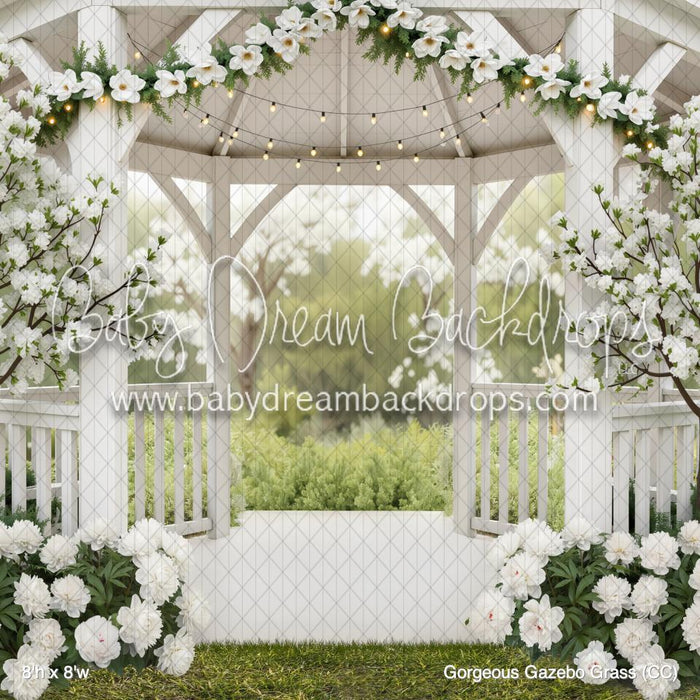 Gorgeous Gazebo Grass (CC)