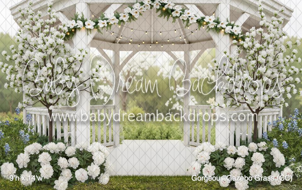 Gorgeous Gazebo Grass (CC)