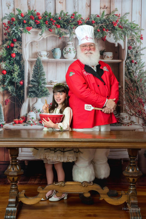 The Holiday Hutch (WM)