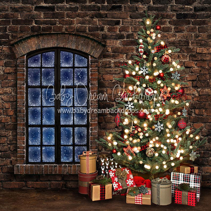 Holiday Loft Tree Frost