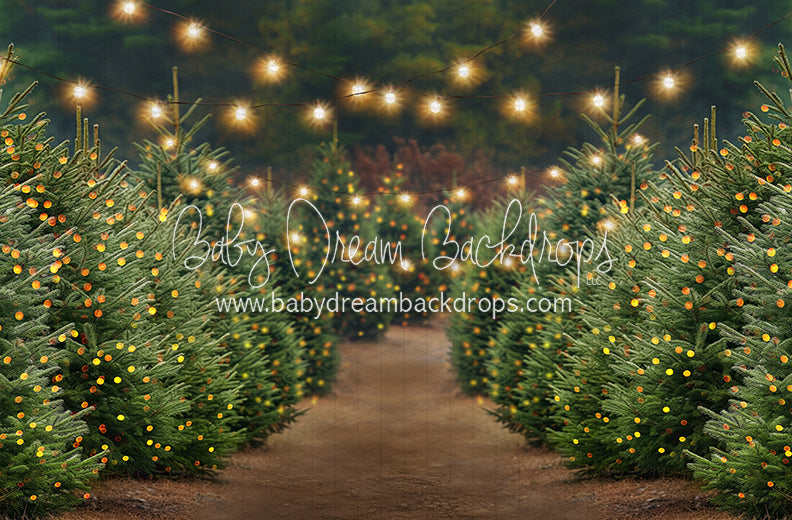 Holly Jolly Tree Farm + Lights (JA)
