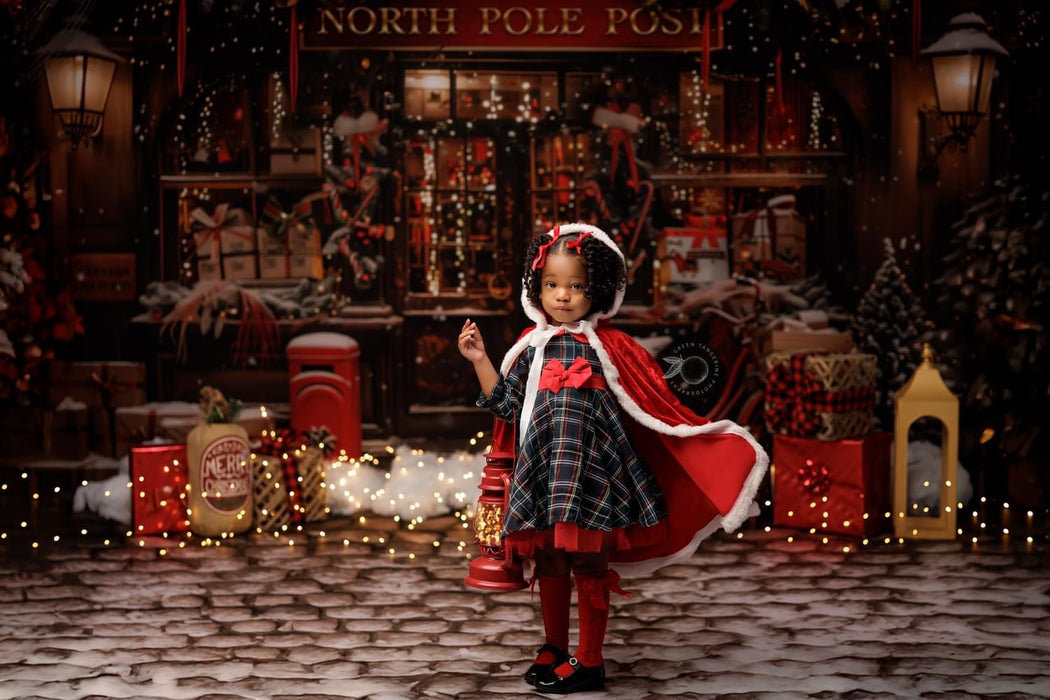 Christmas Town North Pole Post (YM)