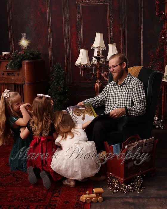 Queens Christmas Wall