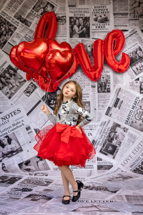 Love Makes Headlines Sweeps (CC)