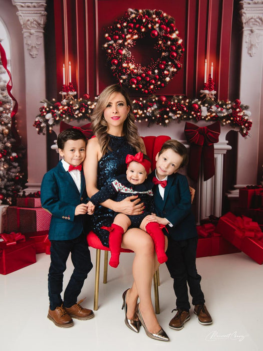 Jolly Red Holiday Living Room (JA)