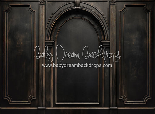 Majesta Raven Arches (CC)