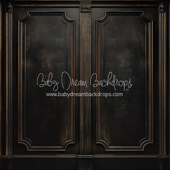 Majesta Raven Arches (CC)