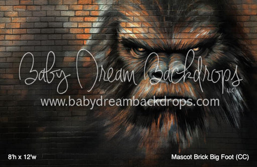 Mascot Brick Big Foot (CC)