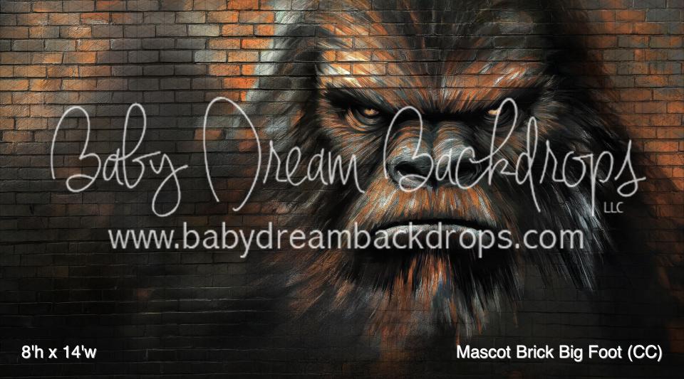 Mascot Brick Big Foot (CC)