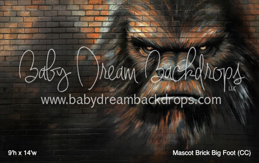 Mascot Brick Big Foot (CC)